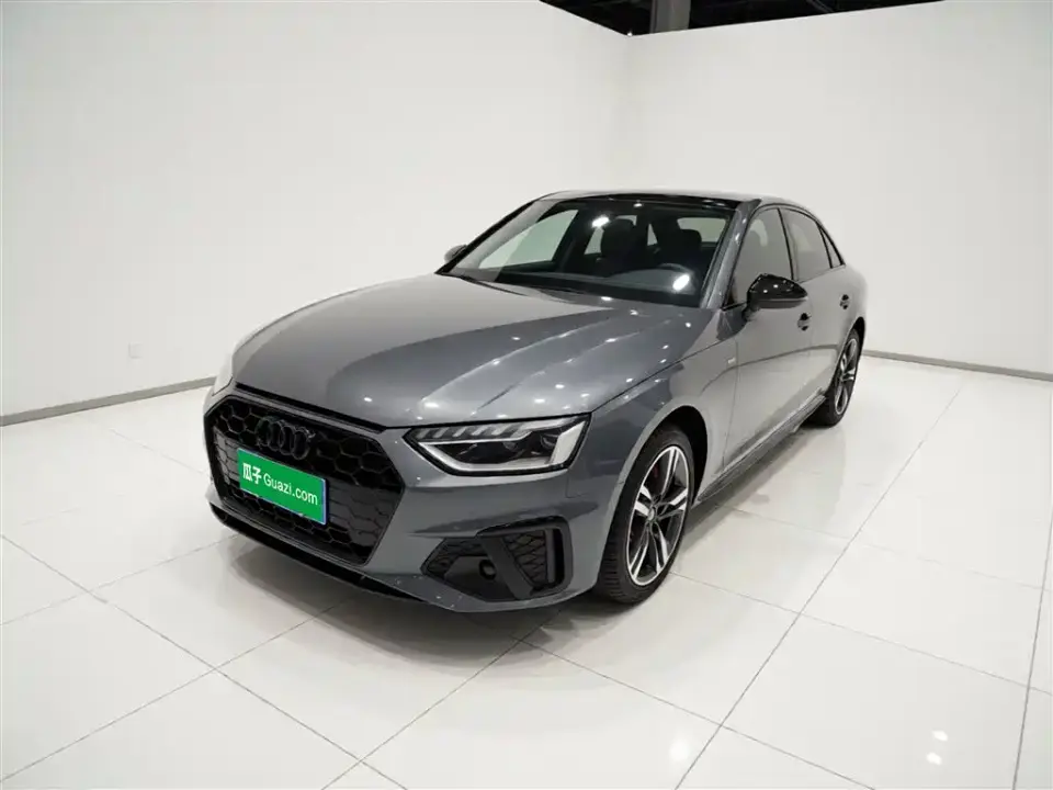 Audi A4L 40 TFSI Luxury Dynamic 2023