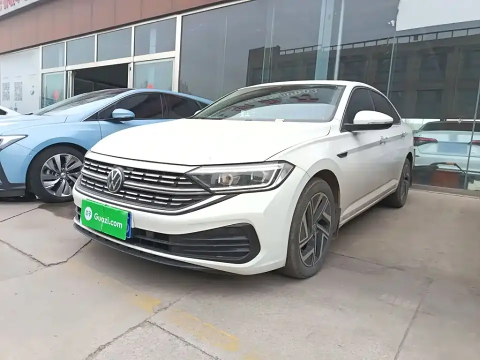Volkswagen Sagitar 300TSI DSG Surpassing Edition 2023