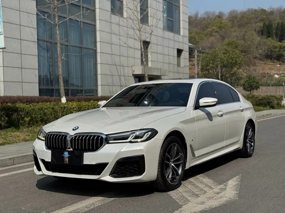 BMW 5 Series 525Li M Sport Package 2022