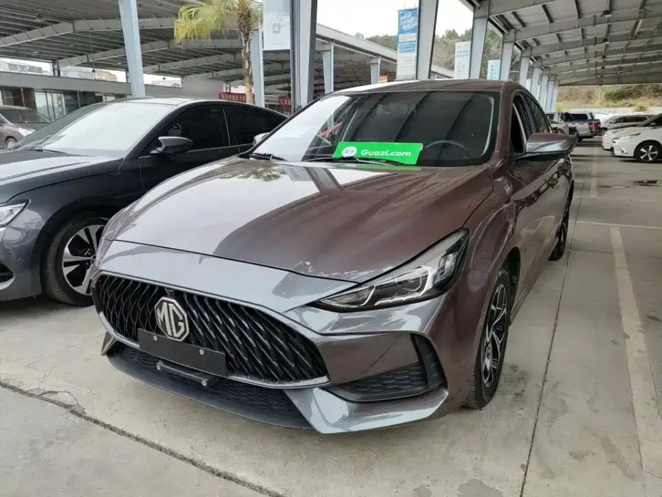MG MG5 Facelift 180DVVT CVT Youth Luxury Edition 2022