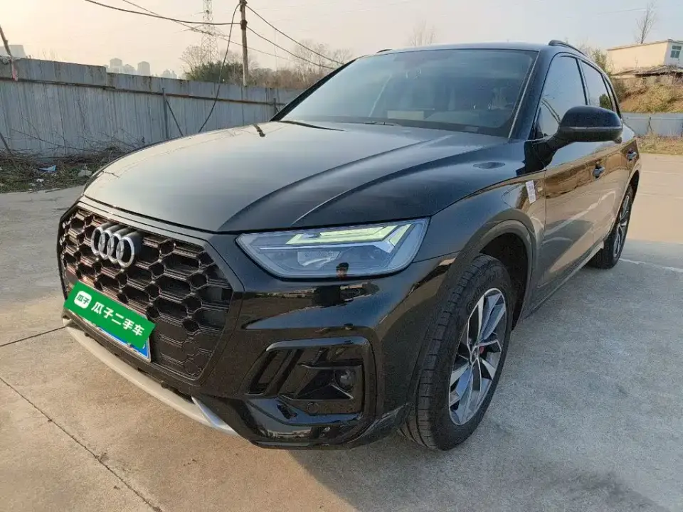 Audi Q5L Model 40 TFSI Luxury Dynamic 2024