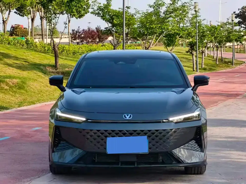 Changan UNI-V 1.5T 500Bar Premium Model 2025