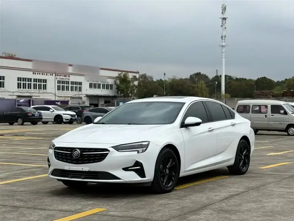 Buick Regal 552T Luxury 2021