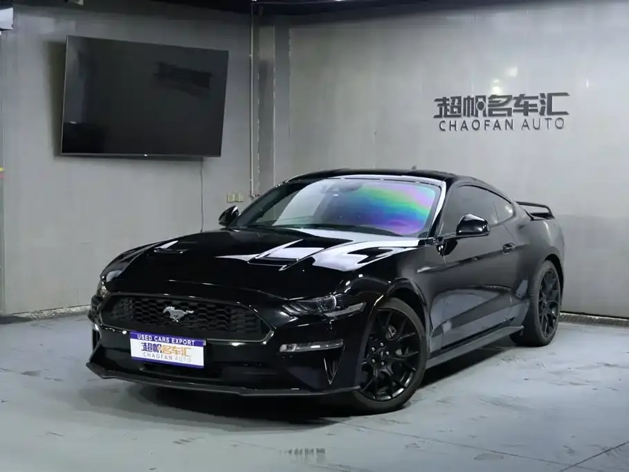 Ford Mustang 2.3L EcoBoost 2021
