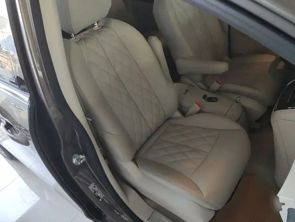 Buick GL8 Model Land Business Class Comfort 2022 — фото 20