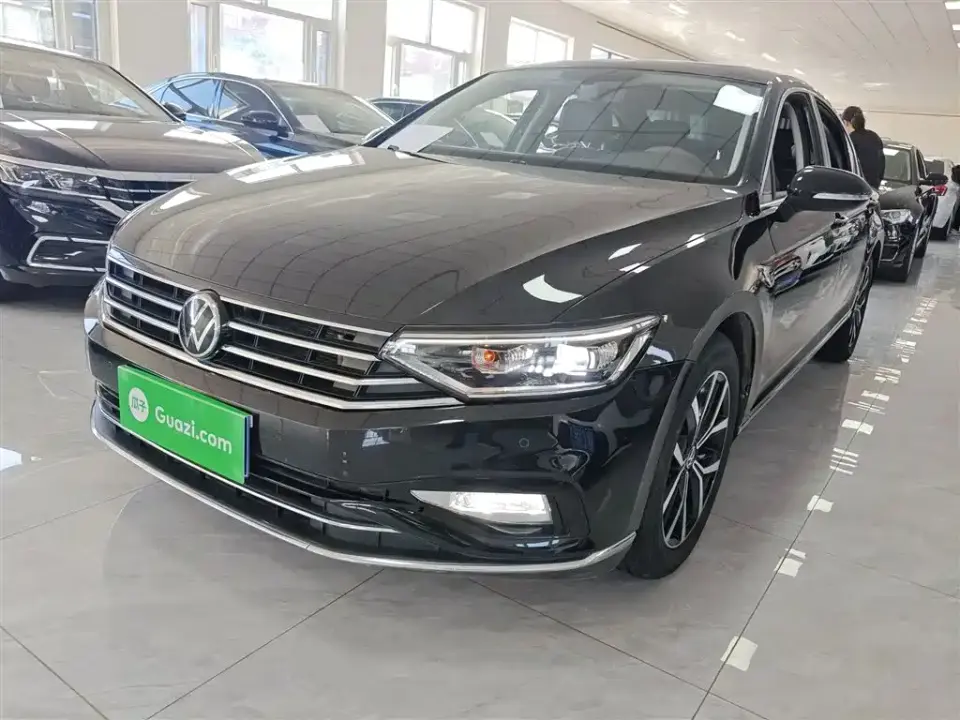 Volkswagen Magotan 330TSI DSG Luxury 2022