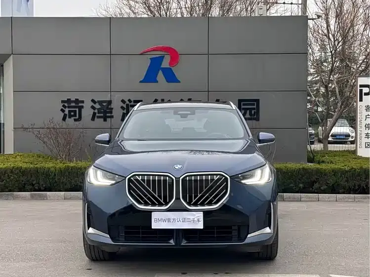 BMW X3 xDrive30L Premium Model M Sport Black Package 2025
