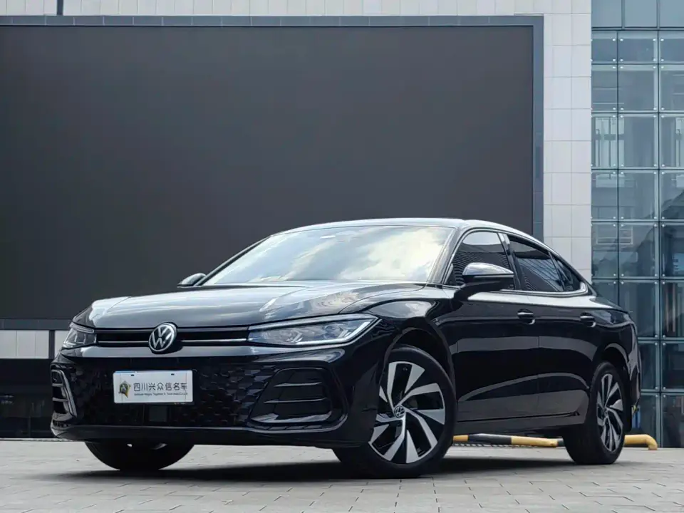 Volkswagen Passat Pro 380TSI Starlight Dragon Glory Edition 2025