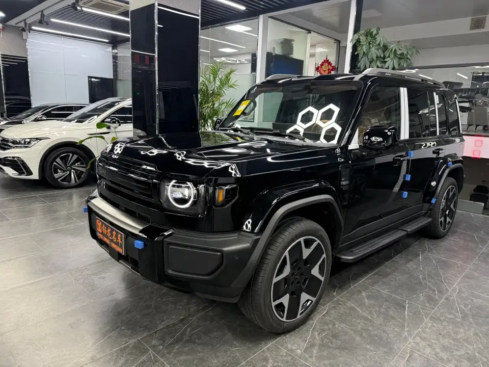 iCar V27 200KM AWD Falcon 500 2026