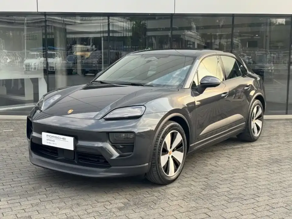 Porsche Macan EV Macan 4 2024