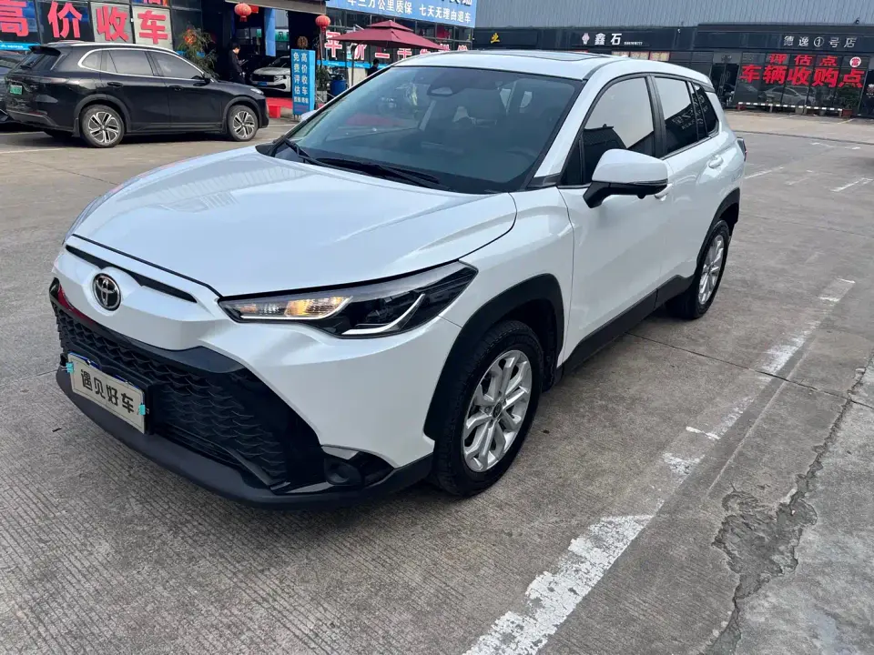 Toyota Frontlander 2.0L CVT Leading Edition 2024