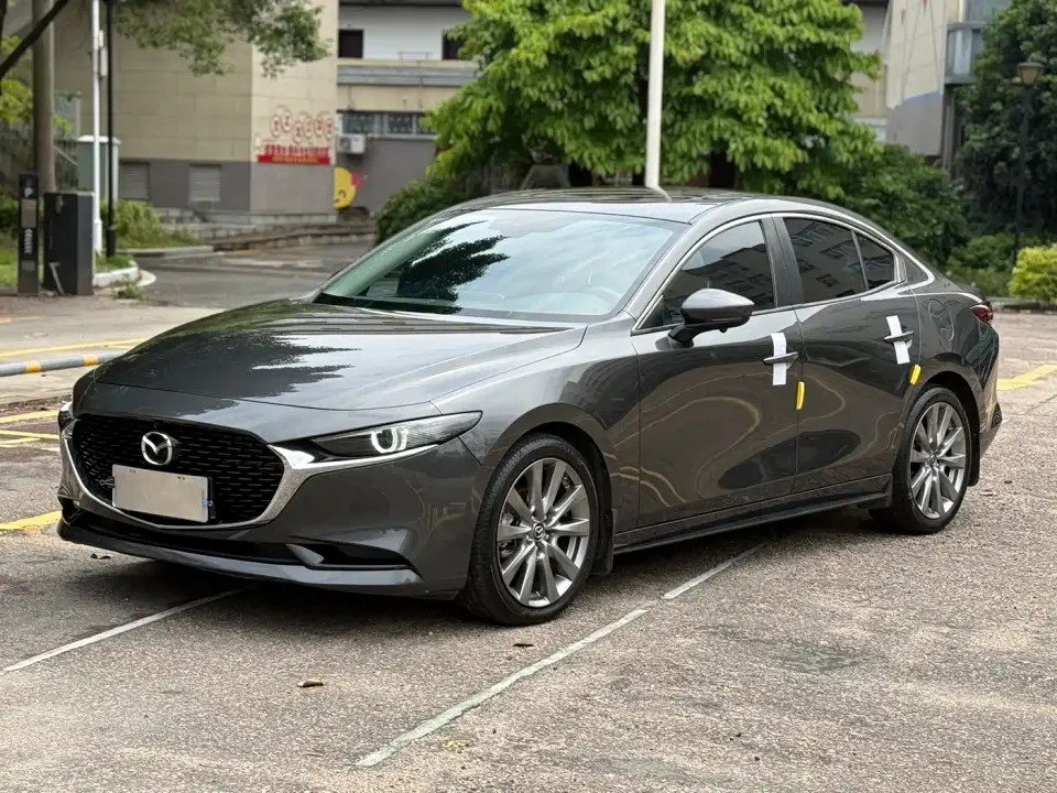 Mazda Mazda3 Axela 2.0L Automatic Premium Edition 2022