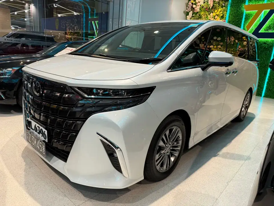 Toyota Alphard Hybrid 2.5L Ultimate Gold Edition 2025