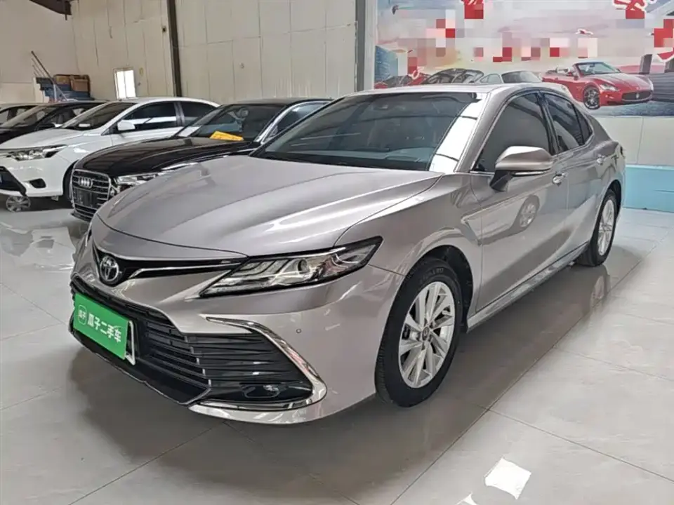 Toyota Camry 2.0G Luxury Edition 2022