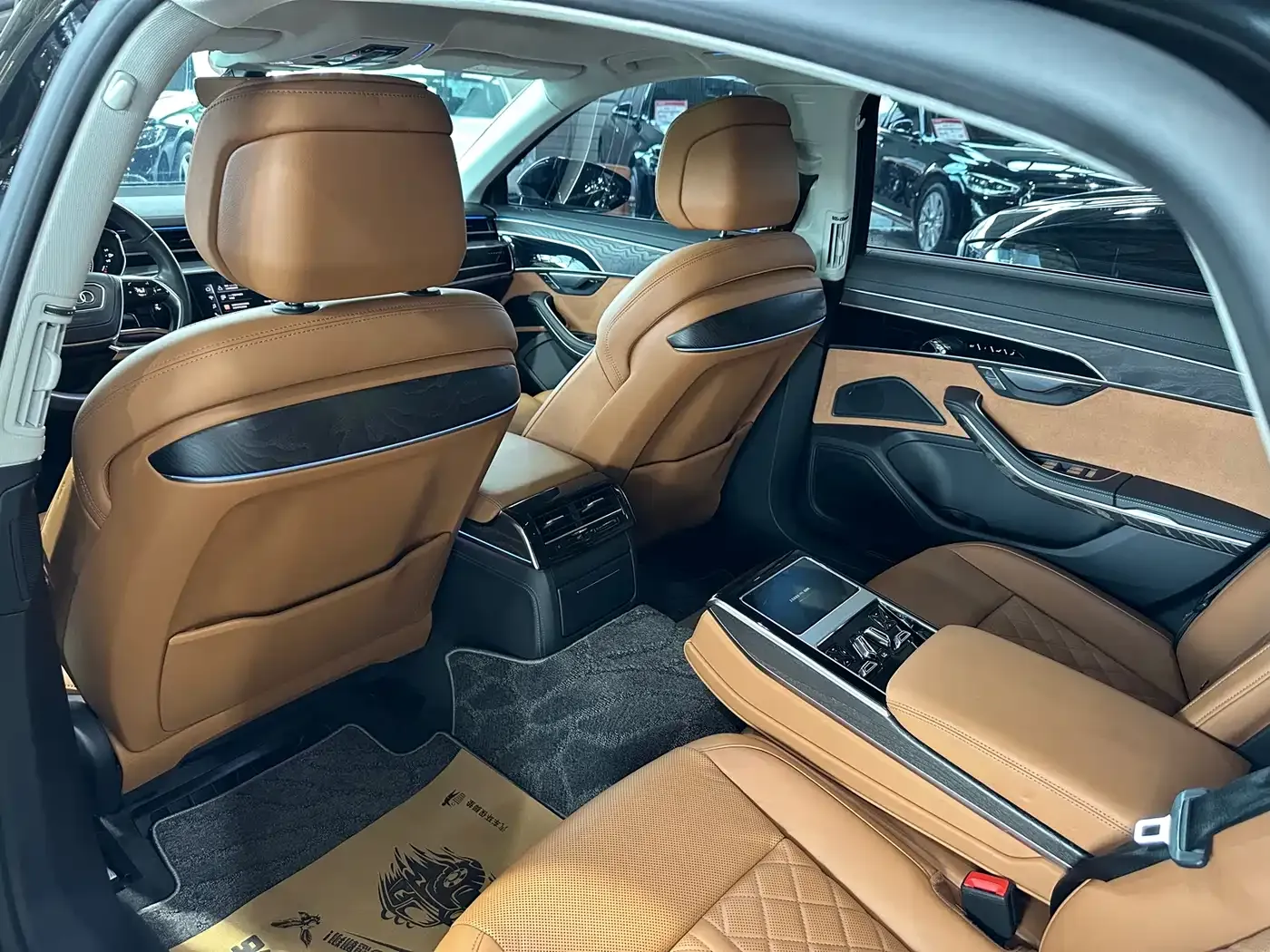 Audi A8 Model A8L 50 TFSI quattro Premium Selection 2024 — фото 16
