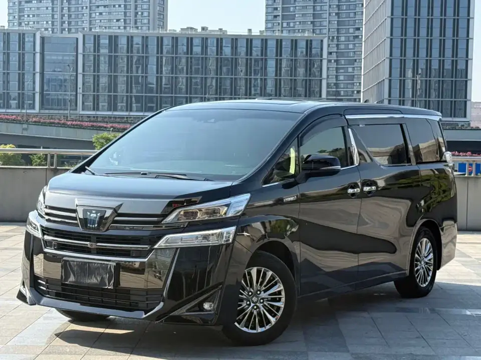 Toyota Vellfire Crown Hybrid 2.5L HV Premium Edition 2023