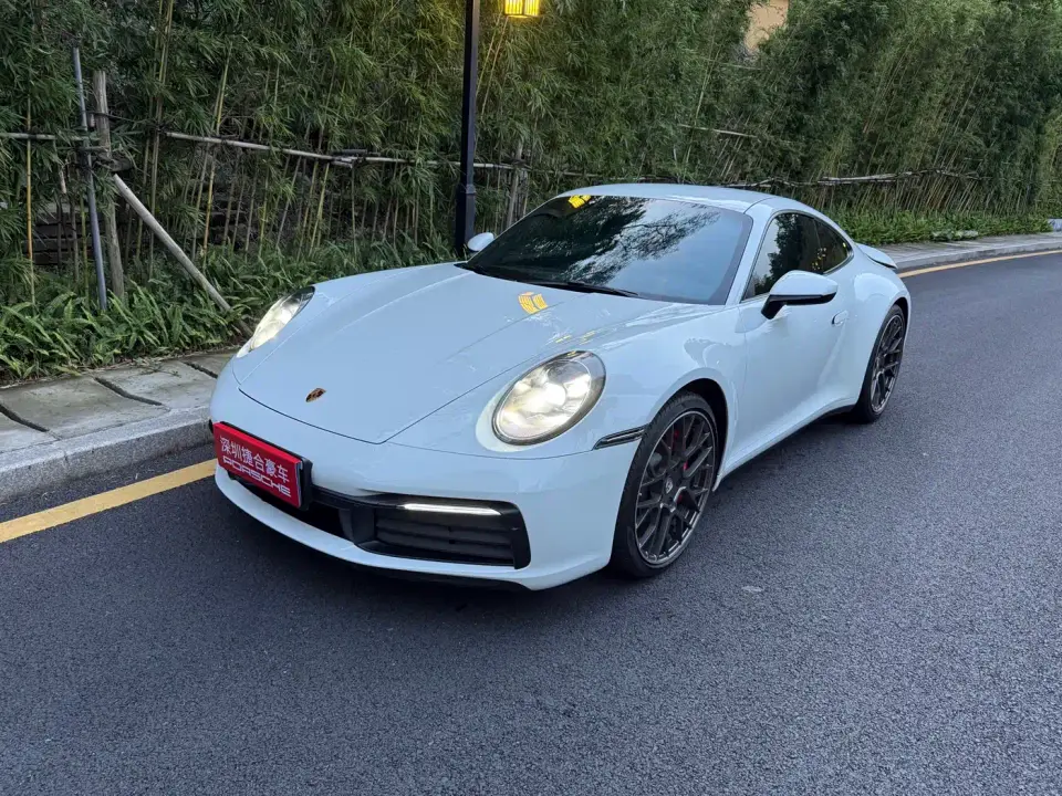 Porsche 911 Carrera 3.0T 2021