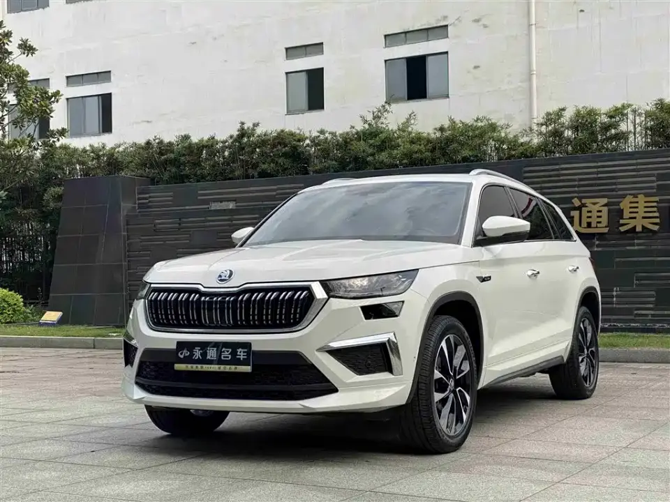 Skoda Kodiaq Facelift TSI330 5-seat FWD Luxury Edition 2022