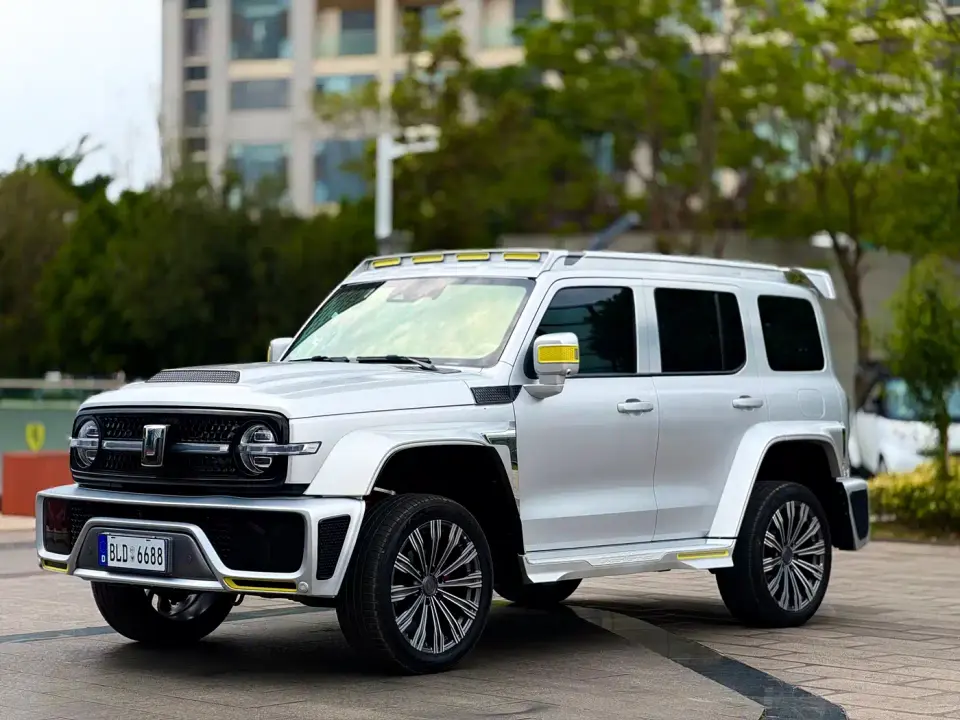 Crossboundary Auto Co-created Tank 300 2.0T Cyber Tank 2022
