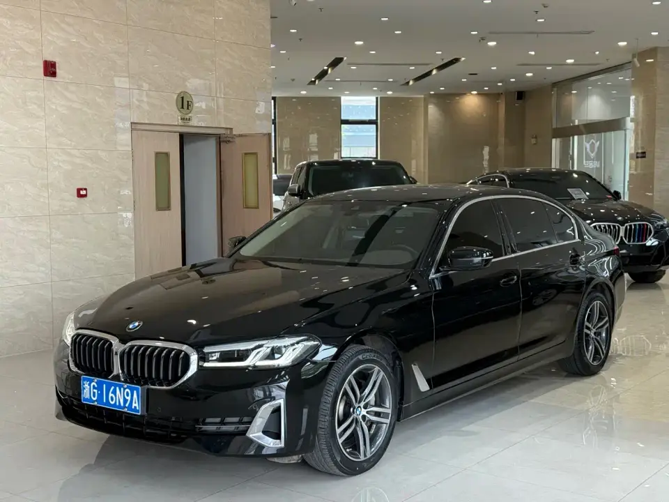 BMW 5 Series 530Li Leading Luxury Package 2023