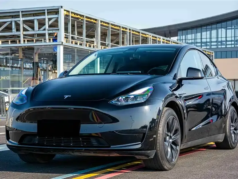 Tesla Model Y Rear-Wheel Drive Edition 2023