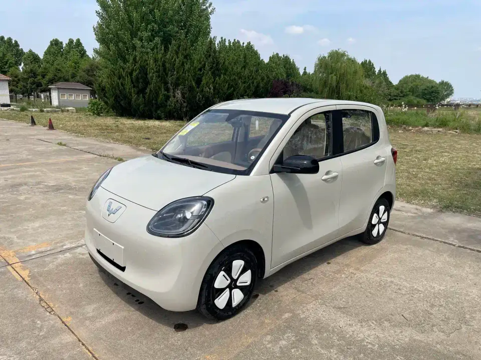 Wuling Motors Hongguang MINIEV 4-Door Advanced 2026