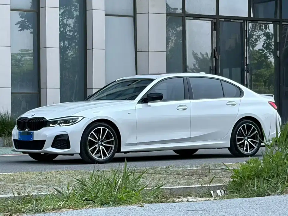 BMW 3 Series 325Li M Sport Package 2020