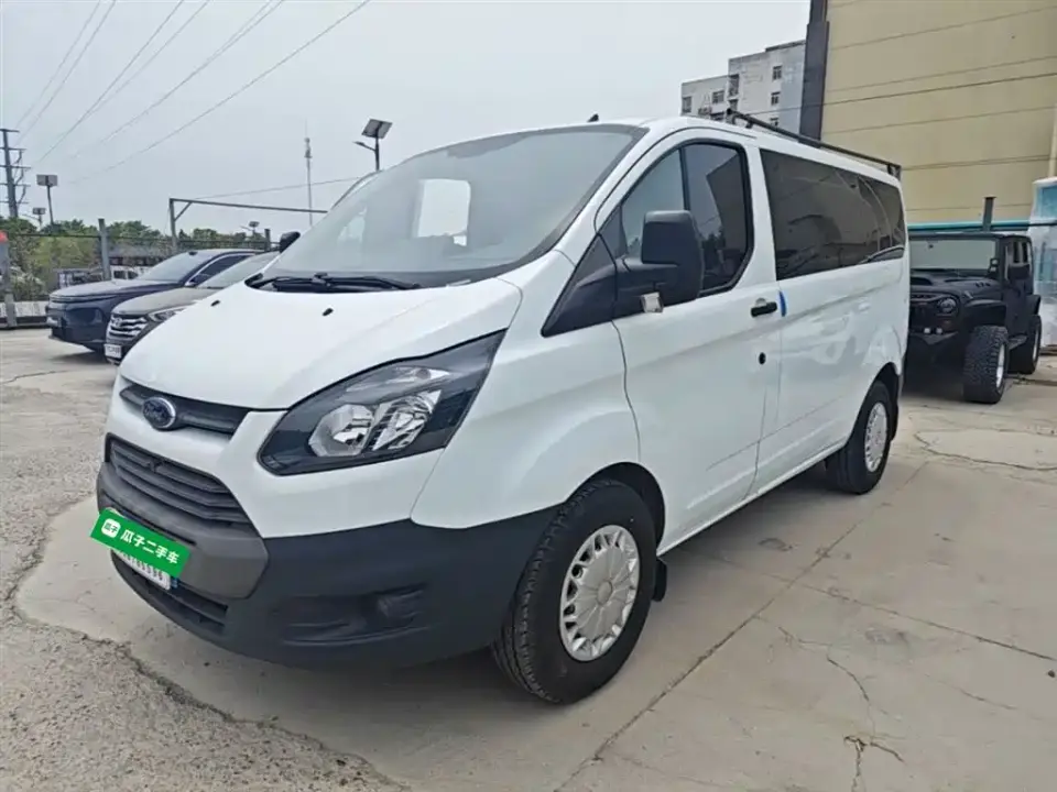 Ford Transit 2.0T Diesel Multi-Purpose Commercial Vehicle Short Wheelbase Low Roof 6-Seater China VI 2020