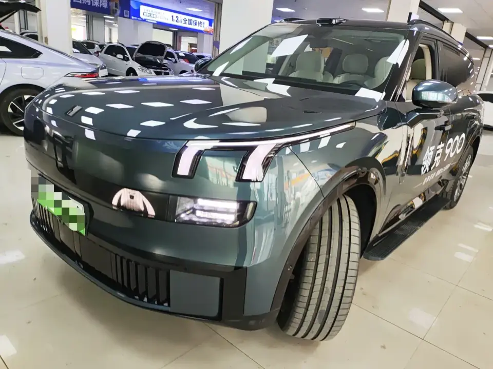 Lynk & Co 900 2.0T Ultra 2025