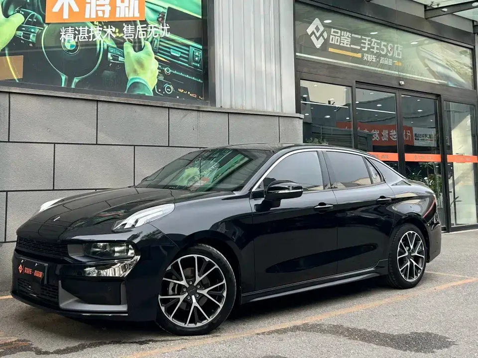 Lynk & Co 03 2.0TD Auto Jin Champion Edition 2020