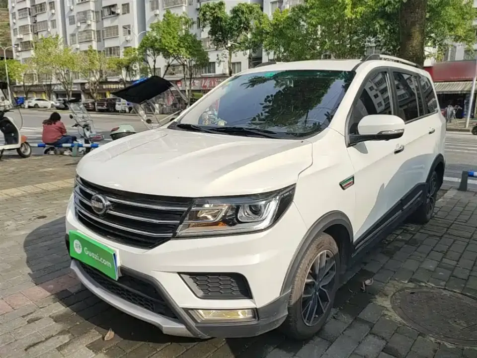 SWM Motor SWM X3 1.5L Manual Premium 7-seater 2021