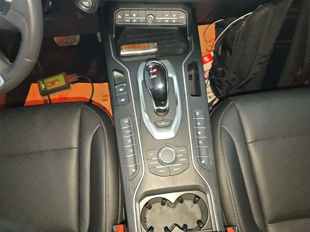 Wey VV6 2.0T 2WD Smart Protection+ 2021 — фото 14