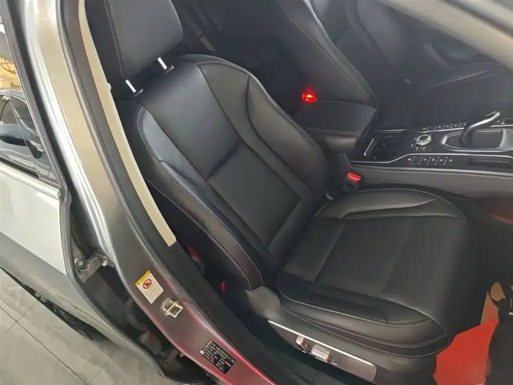 Wey VV6 2.0T 2WD Smart Protection+ 2021 — фото 25