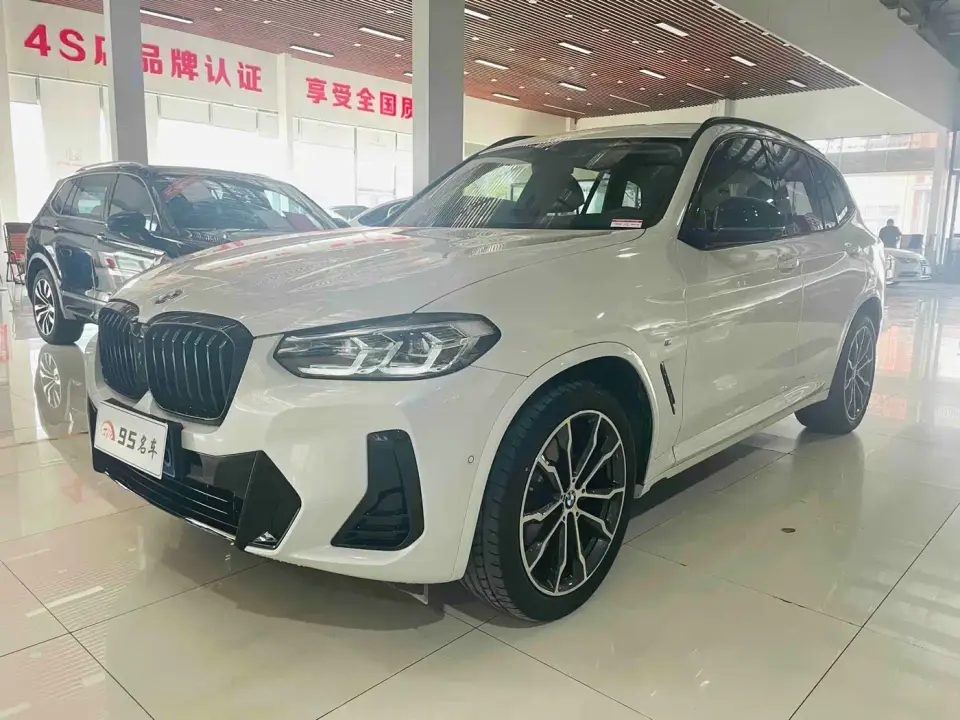 BMW X3 xDrive30i Leading M Night Package 2024