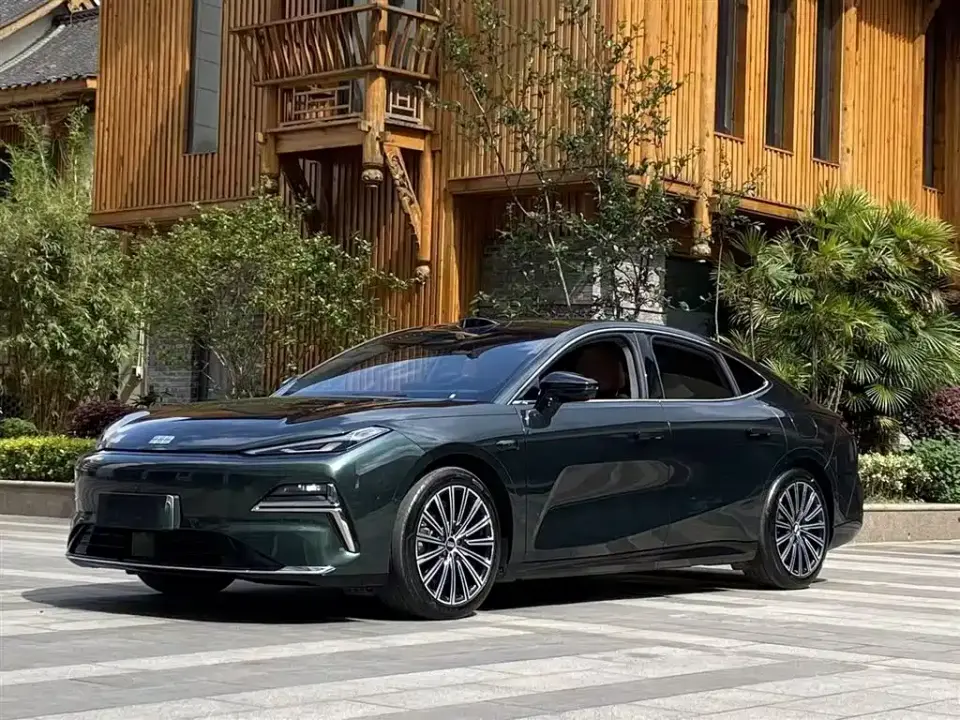 Geely Galaxy Galaxy Xingyao 8 130km EM-P Starship Edition 2025