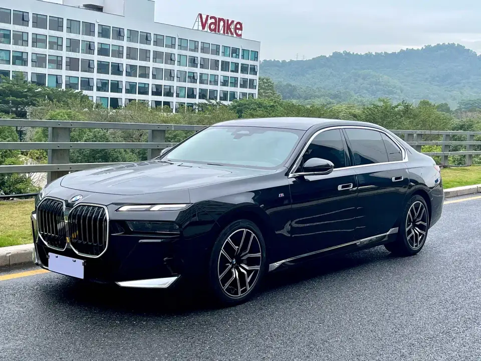 BMW 7 Series Model 735Li M Sport Package 2023