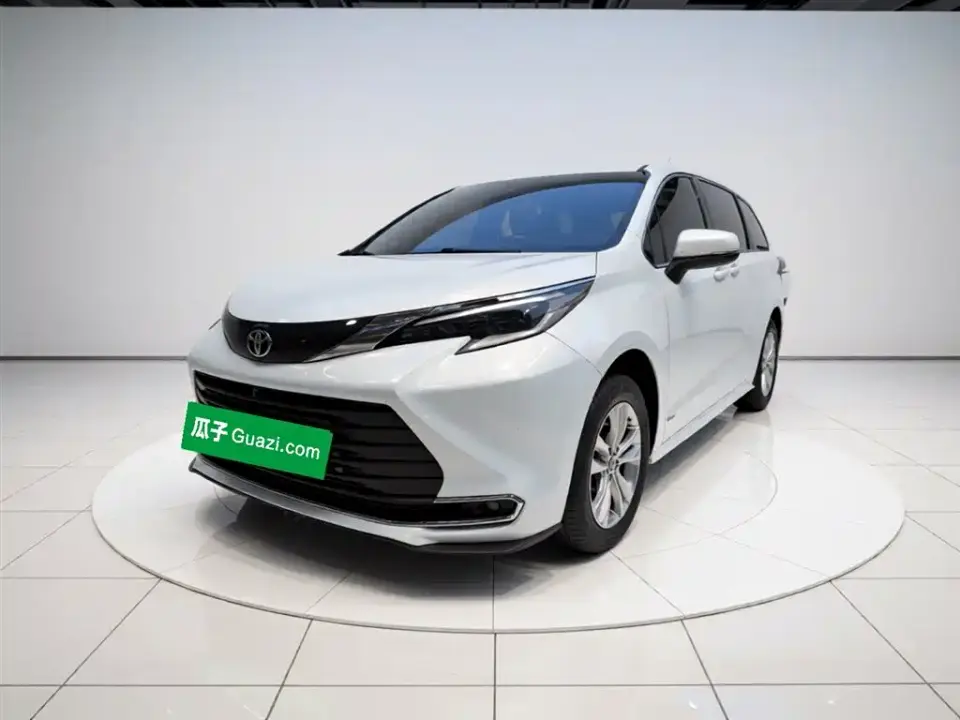 Toyota Sienna 2.5L Hybrid Comfort Edition 2024