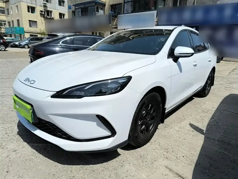 BYD Hai Bao 05 DM-i DM-i Smart Drive Edition 55KM Luxury 2025