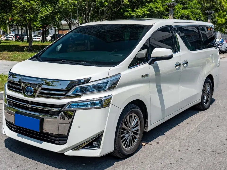 Toyota Vellfire Twin Engine 2.5L HV Premium Edition 2020