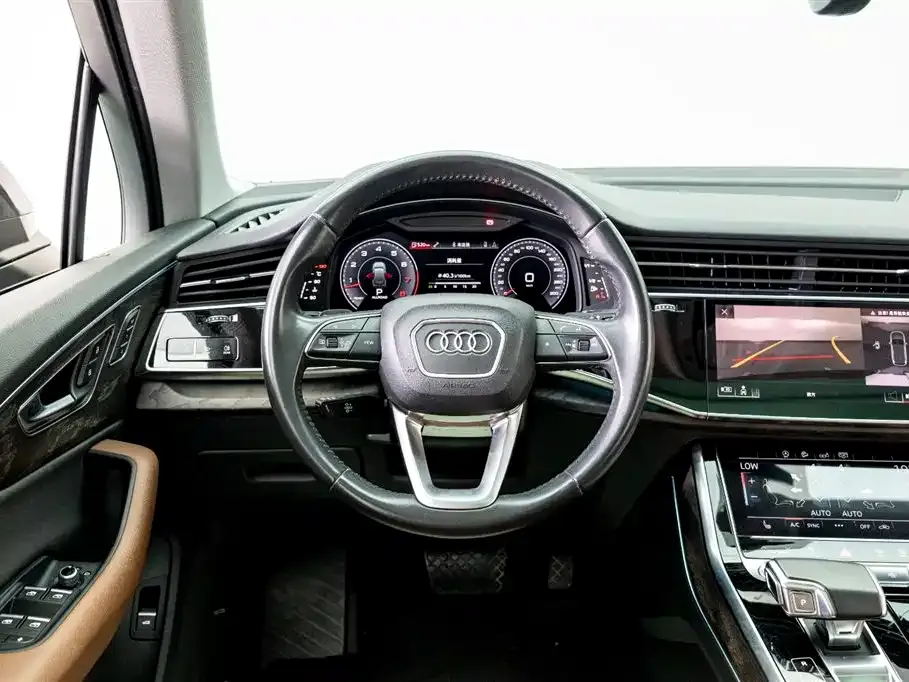 Audi Q7 55 TFSI quattro S line Sport 2024 — фото 19
