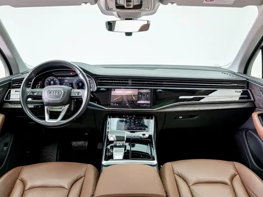 Audi Q7 55 TFSI quattro S line Sport 2024 — фото 6