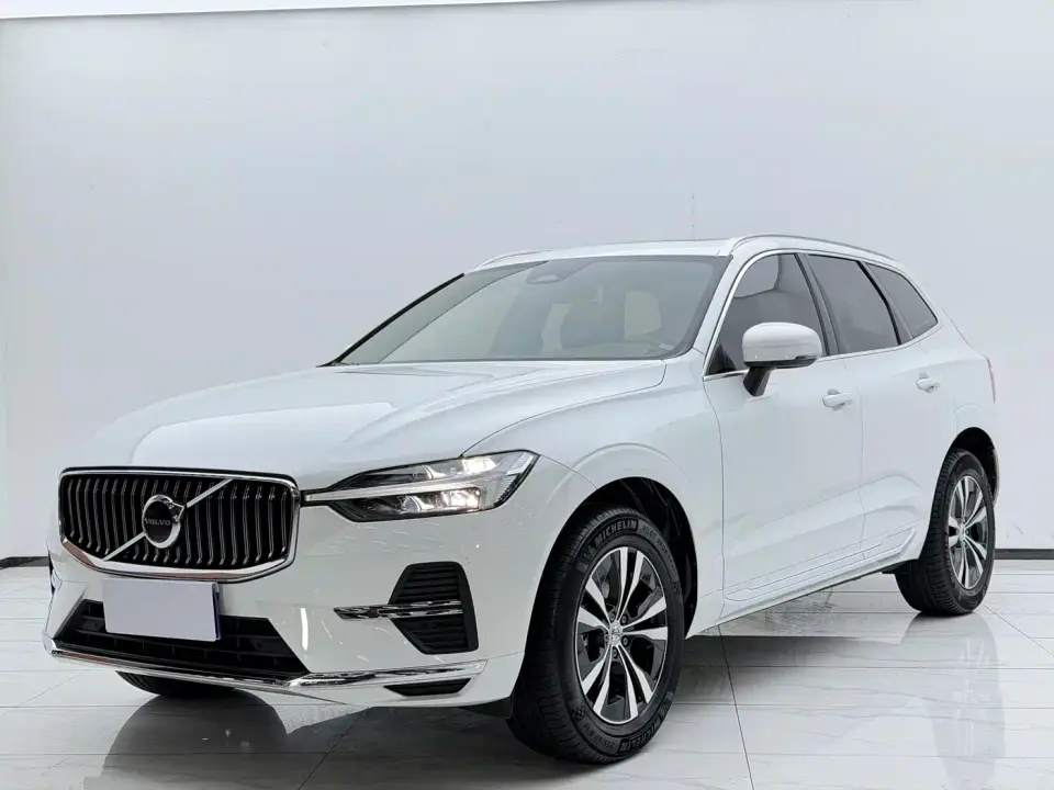 Volvo XC60 B5 AWD Smart Luxury Edition 2023