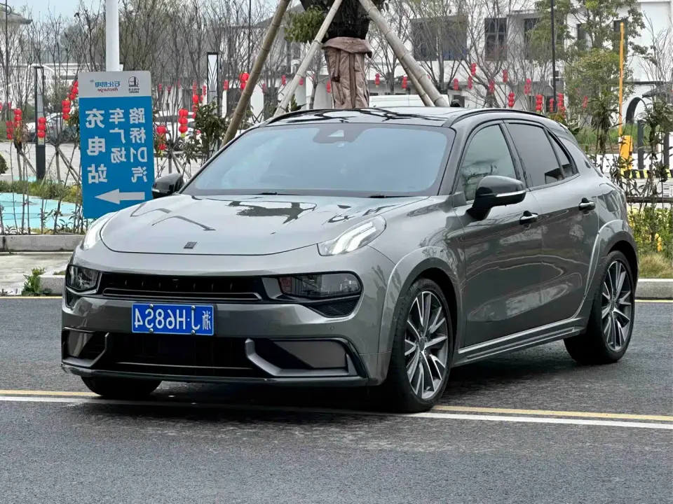 Lynk & Co 02 Hatchback 2.0TD Pro 2022
