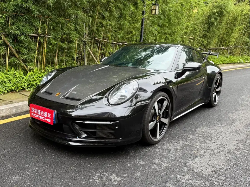 Porsche 911 Carrera 3.0T 2023