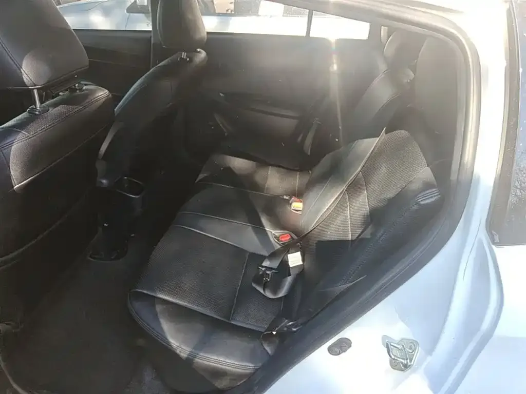 Toyota YARiS L Zhi Xuan Facelift 1.5E CVT Charming Edition 2019 — фото 17
