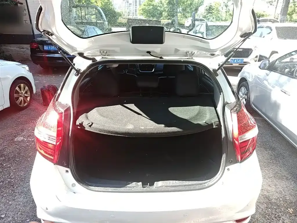 Toyota YARiS L Zhi Xuan Facelift 1.5E CVT Charming Edition 2019 — фото 19