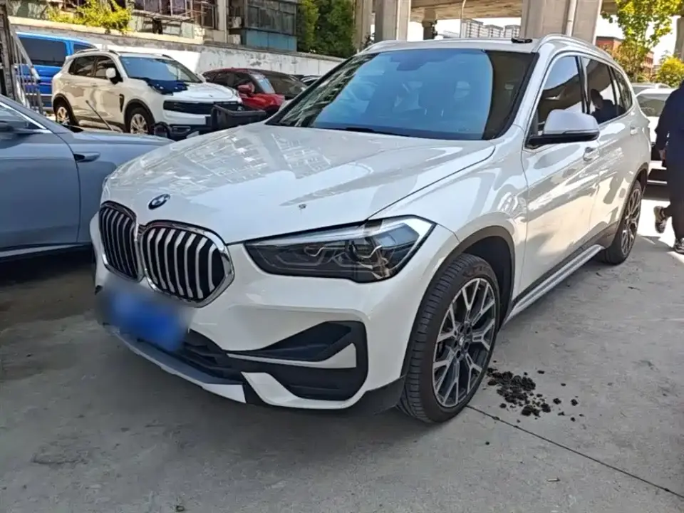 BMW X1 xDrive25Li Exclusive 2021