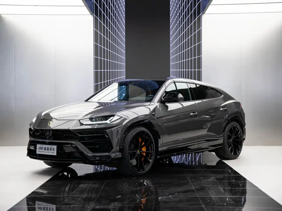 Lamborghini Urus 4.0T V8 2022