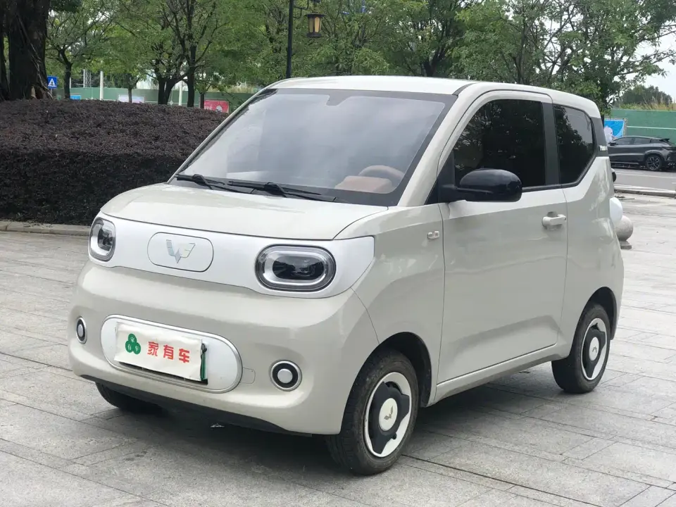 Wuling Motors Hongguang MINIEV 3rd Gen 215km Advanced 2025