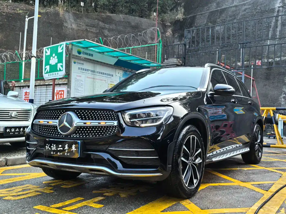 Mercedes-Benz GLC-Class Model GLC 260 L 4MATIC Luxury Edition 2022
